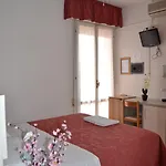 Zenith Hotel 3*