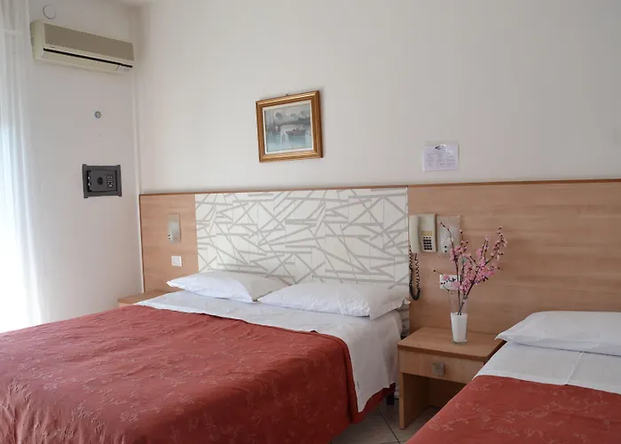 Zenith فندق تّشيرفييا