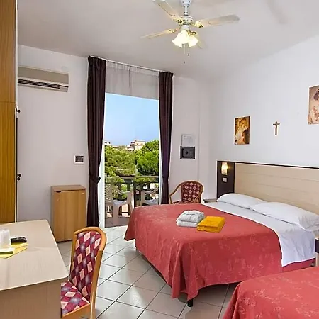 Zenith Hotel