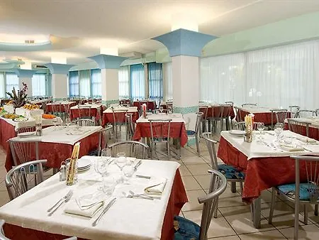 Zenith Hotel 3*